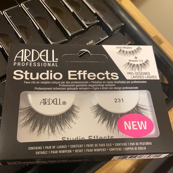 30 packs of ARDELL LASHES #231